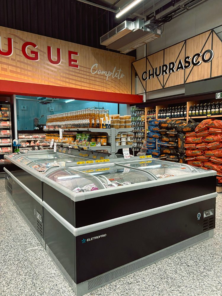 Açougue e setor de churrasco